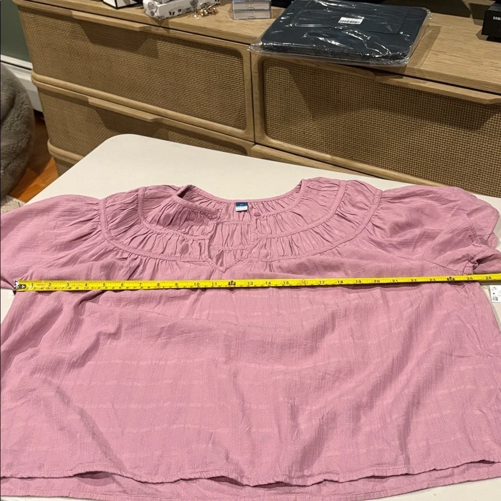 Old Navy - NWT! Women's Flutter Sleeve Dobby Top - Blouse. Size XL. Pink/Maeve - Picture 13 of 14